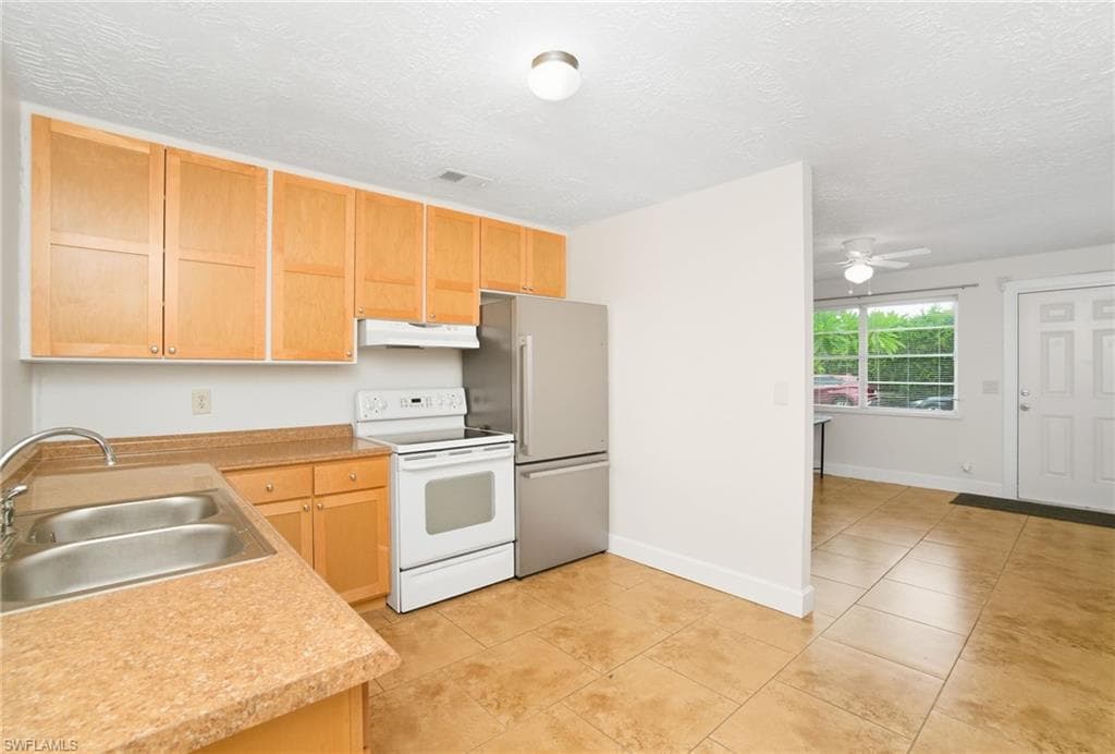 2662/2656 Mangrove ST, NAPLES FL 34112-24