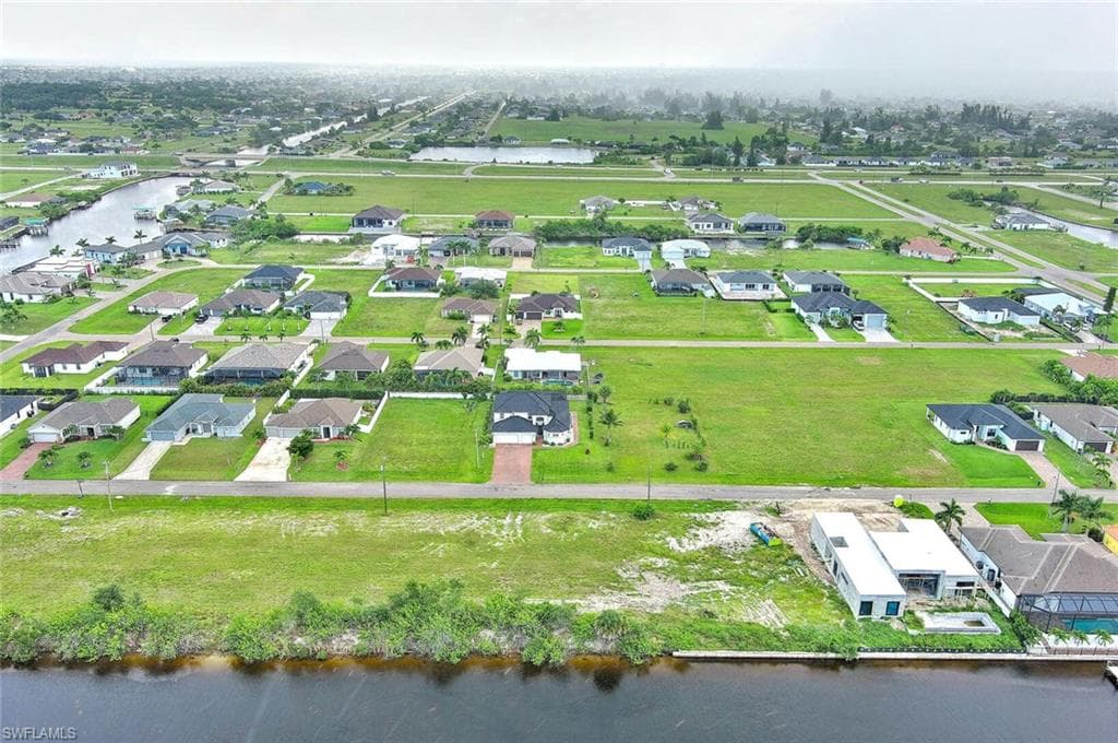 1025 NW 35th PL, CAPE CORAL FL 33993-26