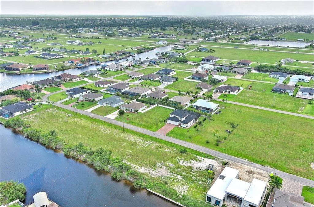 1025 NW 35th PL, CAPE CORAL FL 33993-23