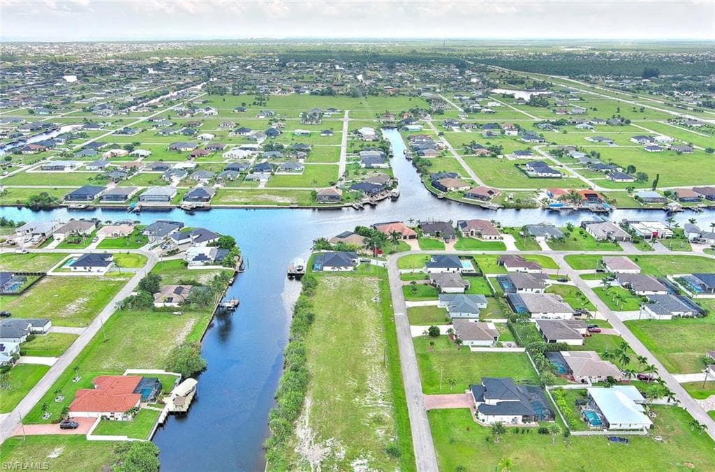 1025 NW 35th PL, CAPE CORAL FL 33993-20