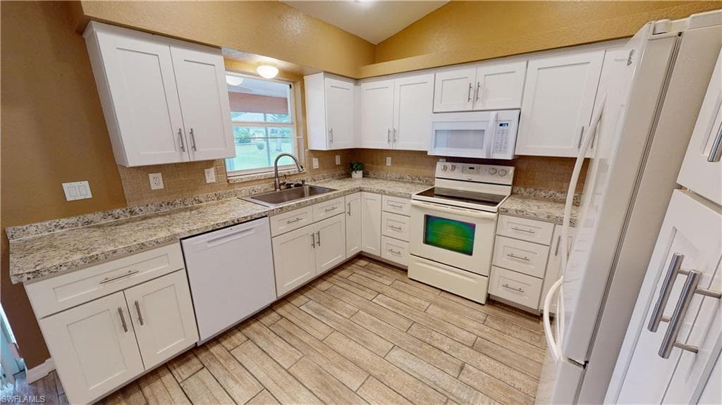 330 Maraca ST, PUNTA GORDA FL 33983-6