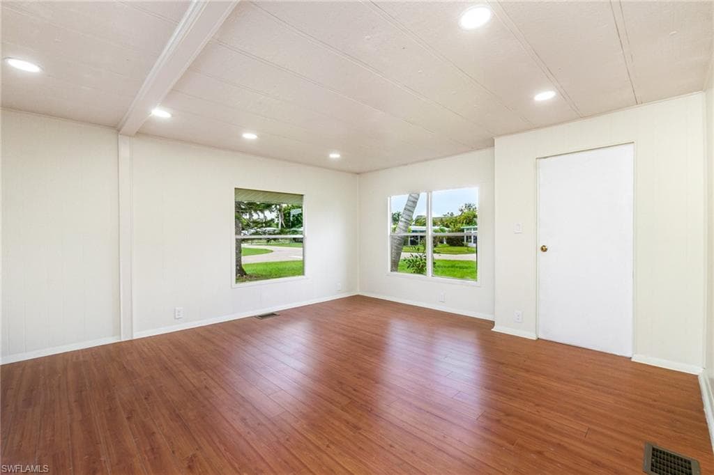 91 Twin Palms DR, NAPLES FL 34114-19