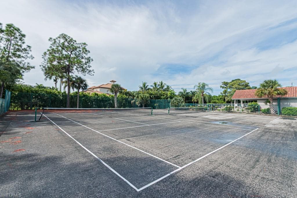 4544 Court WAY # 18D, NAPLES FL 34109-43