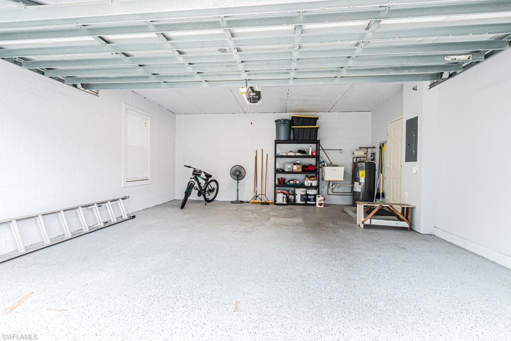 4544 Court WAY # 18D, NAPLES FL 34109-39