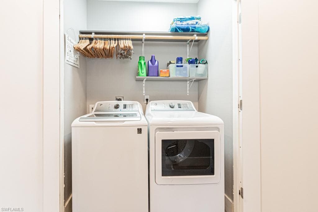 4544 Court WAY # 18D, NAPLES FL 34109-38