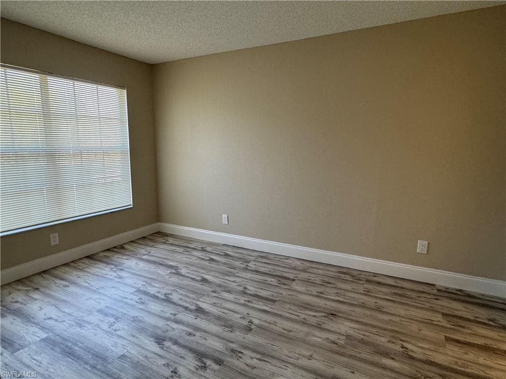 201 Santa Clara DR # 07, NAPLES FL 34104-8