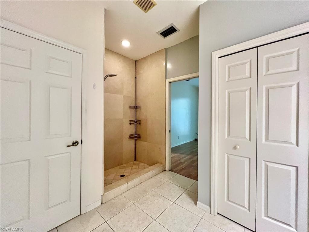 443 Crossfield CIR # 74, NAPLES FL 34104-26