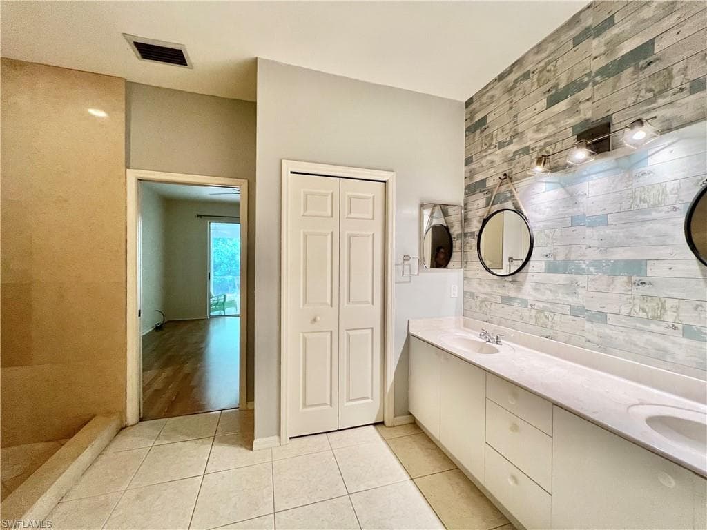 443 Crossfield CIR # 74, NAPLES FL 34104-28