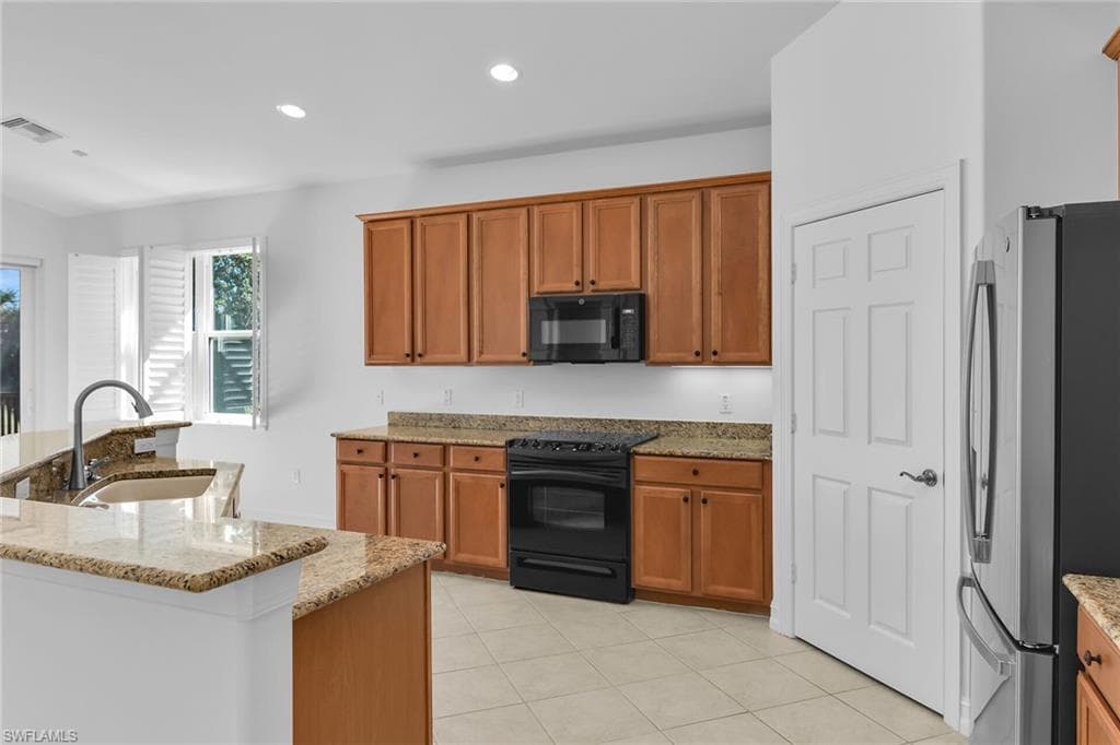 1294 Rialto WAY # 202, NAPLES FL 34114-15