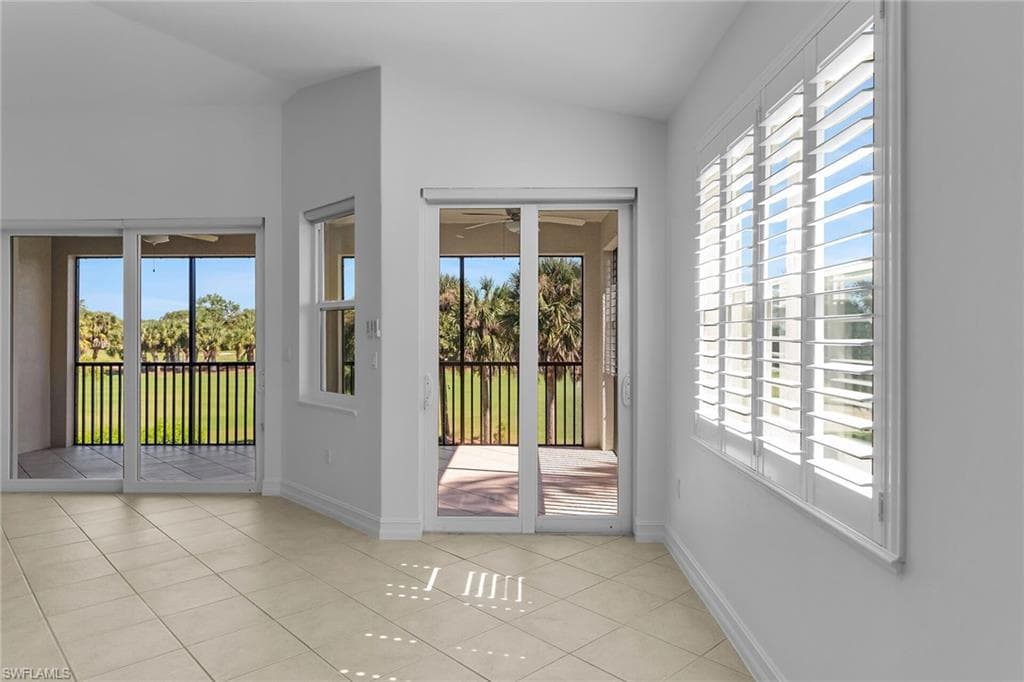 1294 Rialto WAY # 202, NAPLES FL 34114-9