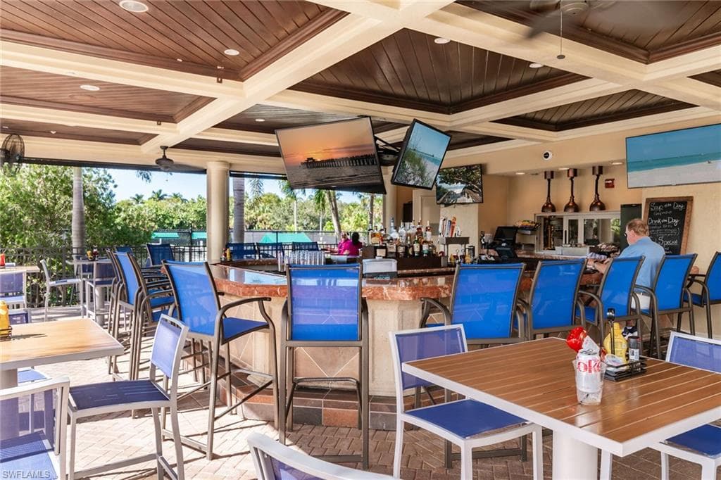 1294 Rialto WAY # 202, NAPLES FL 34114-39