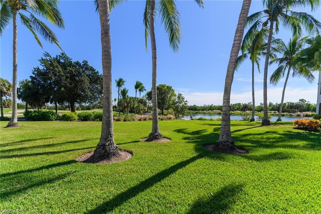 1294 Rialto WAY # 202, NAPLES FL 34114-3
