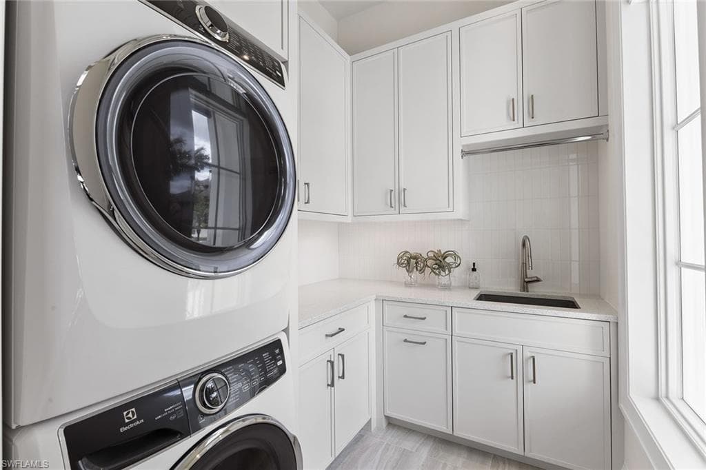 2131 Marina DR-25