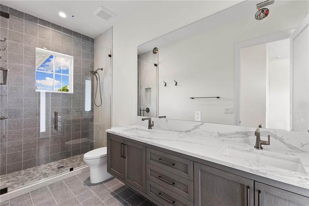 2131 Marina DR-27