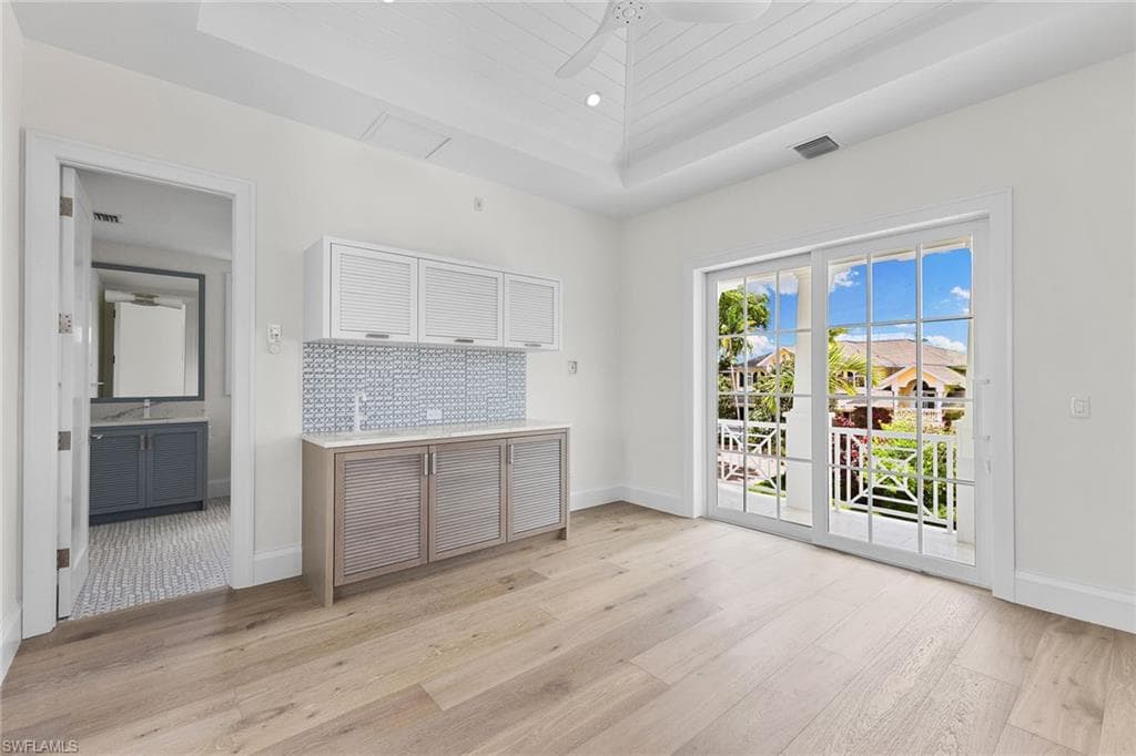 2131 Marina DR-37