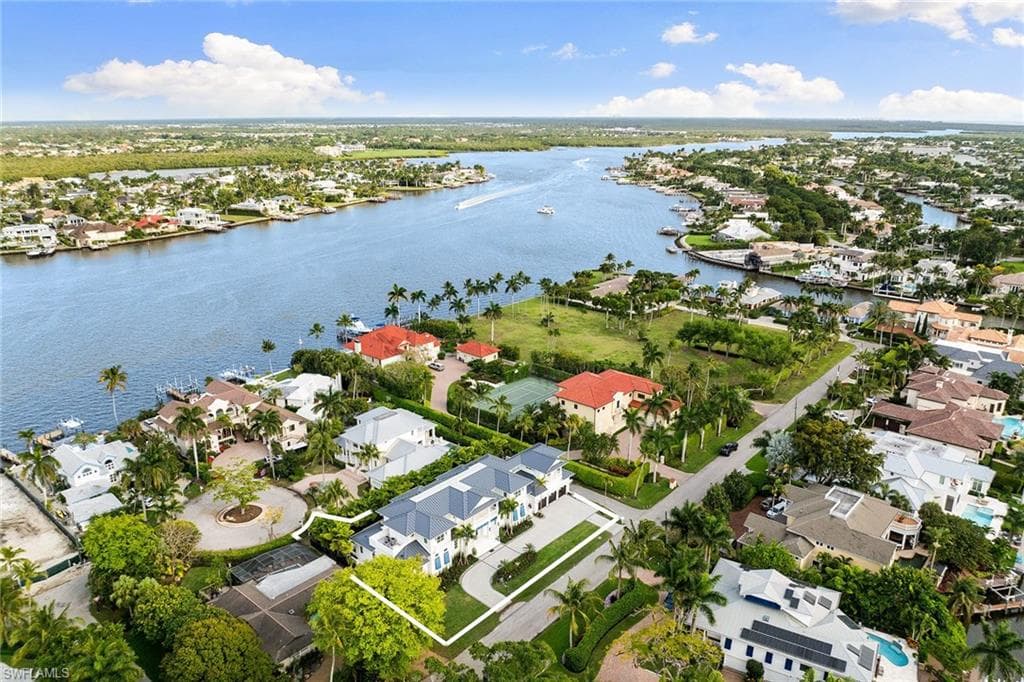 2131 Marina DR-43