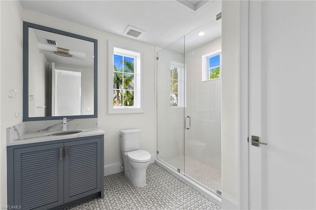 2131 Marina DR-38