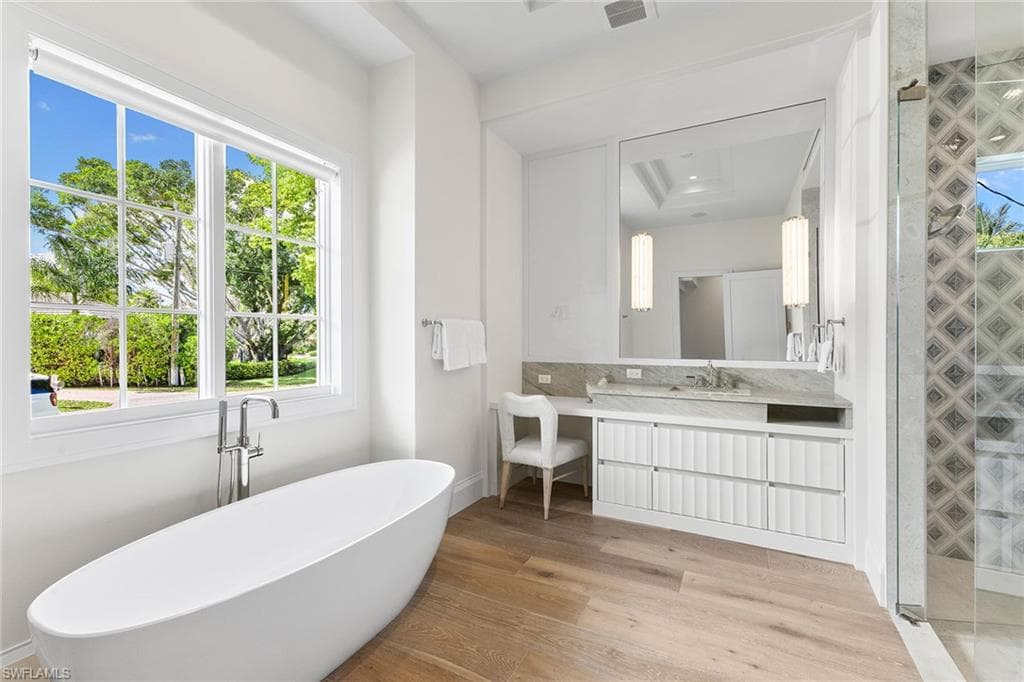 2131 Marina DR-20