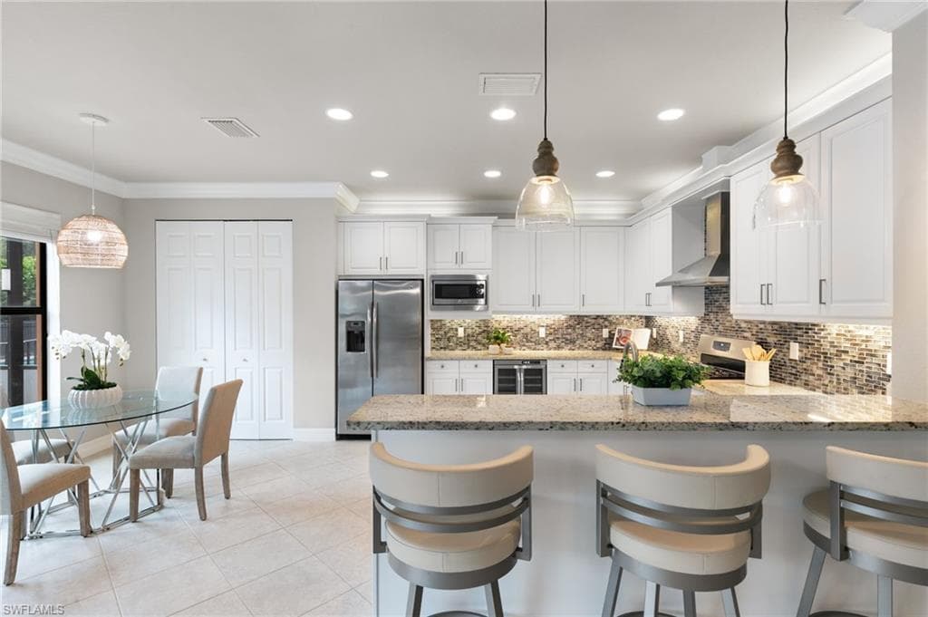 4384 Aurora ST, NAPLES FL 34119-13