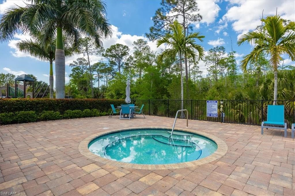 3845 Helmsman DR, NAPLES FL 34120-47