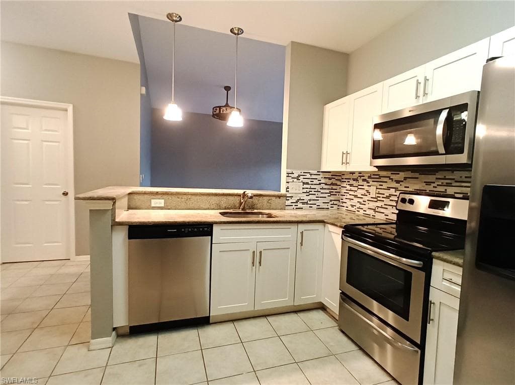 4281 Bellasol CIR # 2323, FORT MYERS FL 33916-4