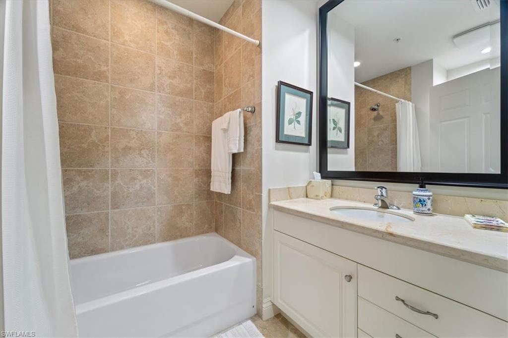 5068 Annunciation CIR # 4302, IMMOKALEE FL 34142-18