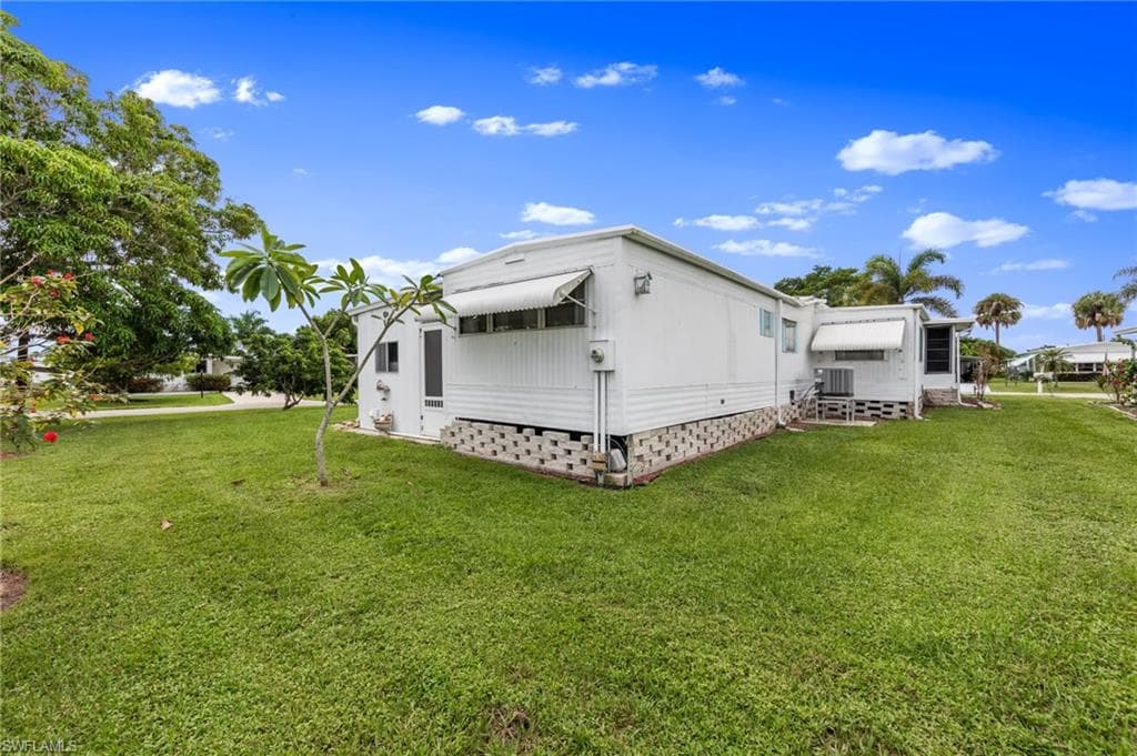 16 San Remo CIR, NAPLES FL 34112-26