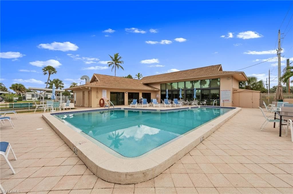 16 San Remo CIR, NAPLES FL 34112-36