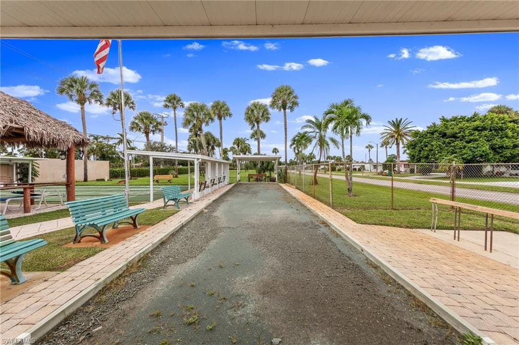 16 San Remo CIR, NAPLES FL 34112-39