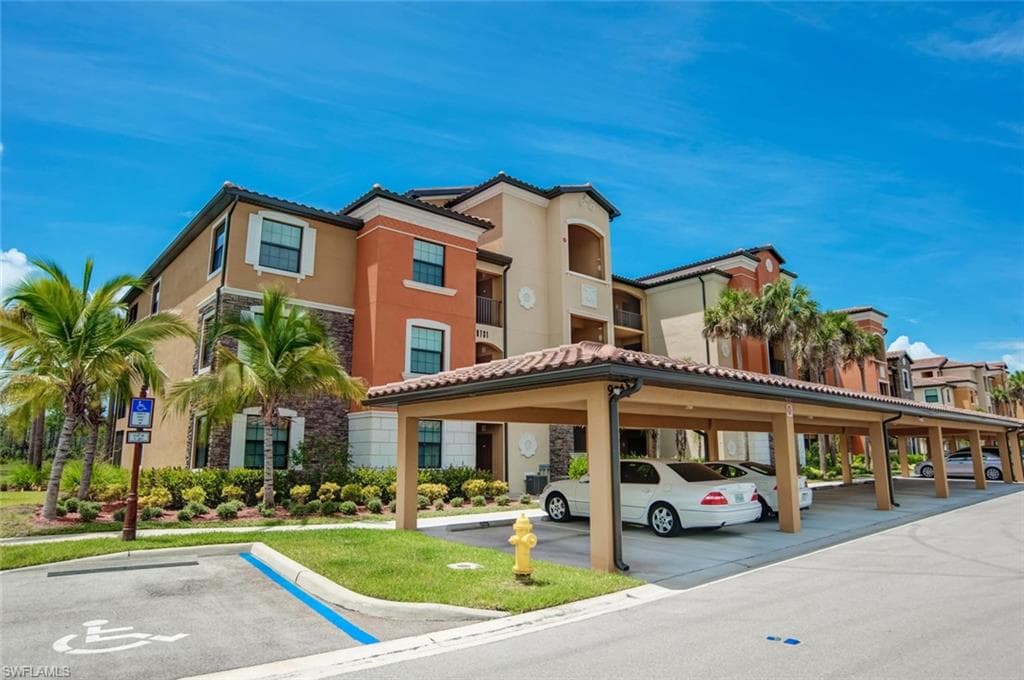 9731 Acqua CT # 523, NAPLES FL 34113-1