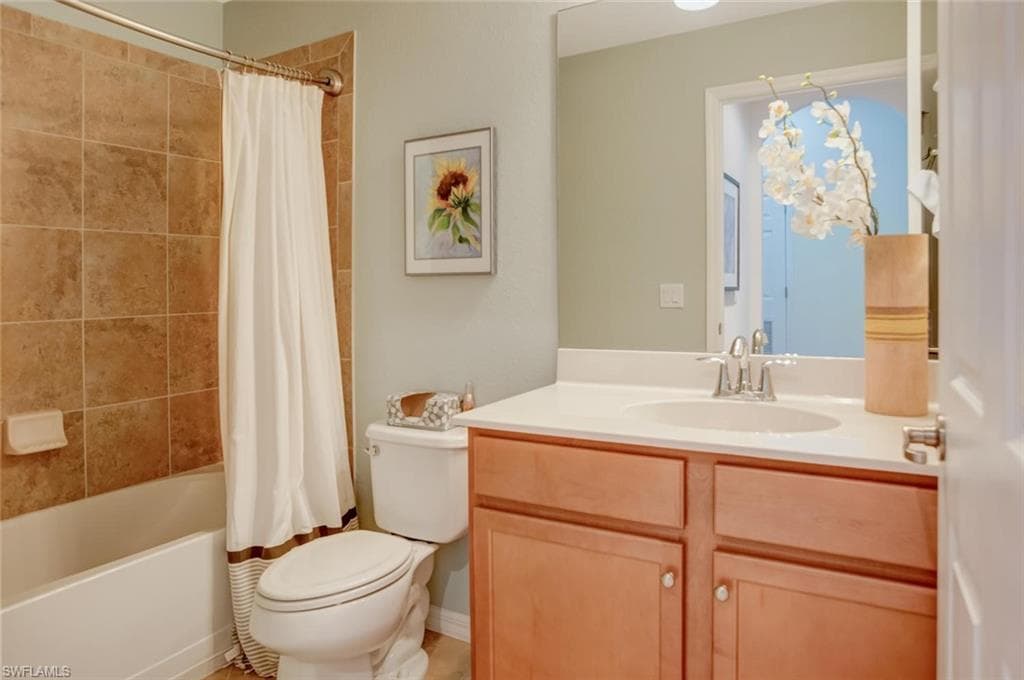 9731 Acqua CT # 523, NAPLES FL 34113-15