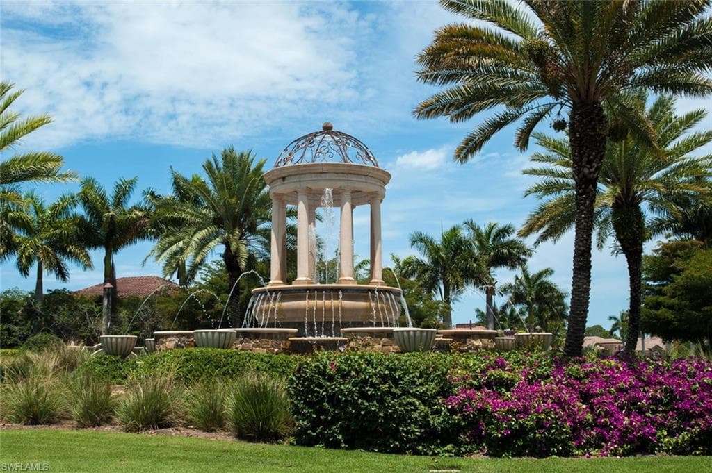 9731 Acqua CT # 523, NAPLES FL 34113-25