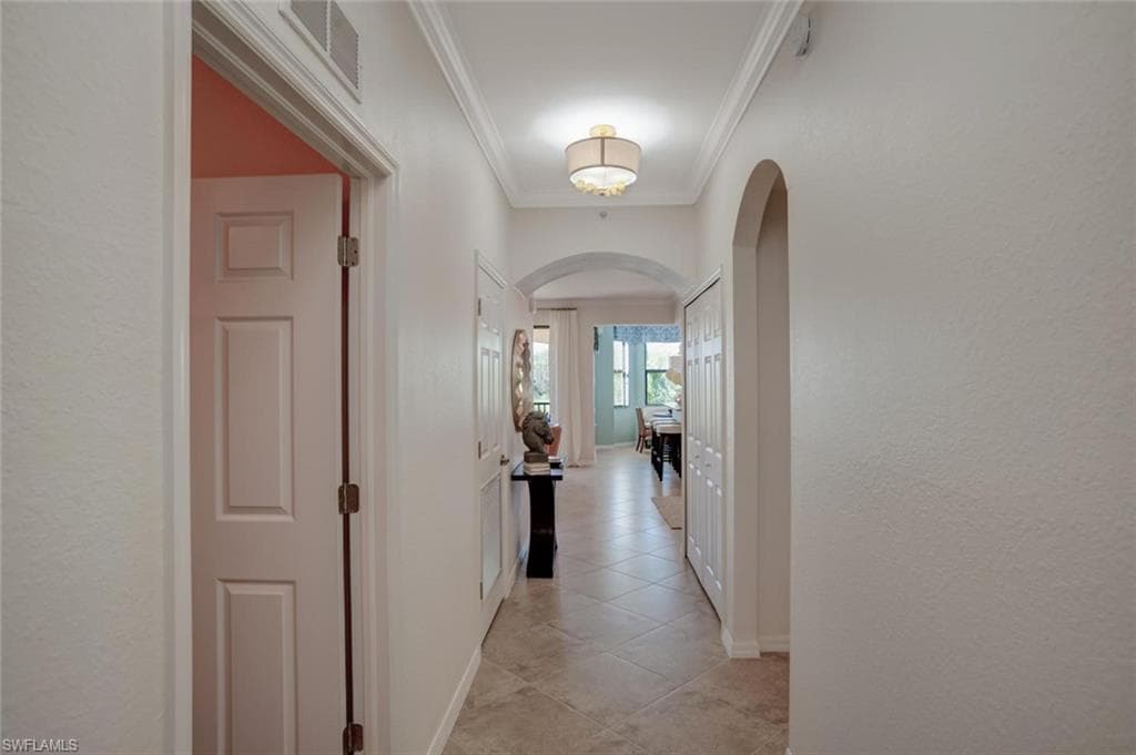 9731 Acqua CT # 523, NAPLES FL 34113-3
