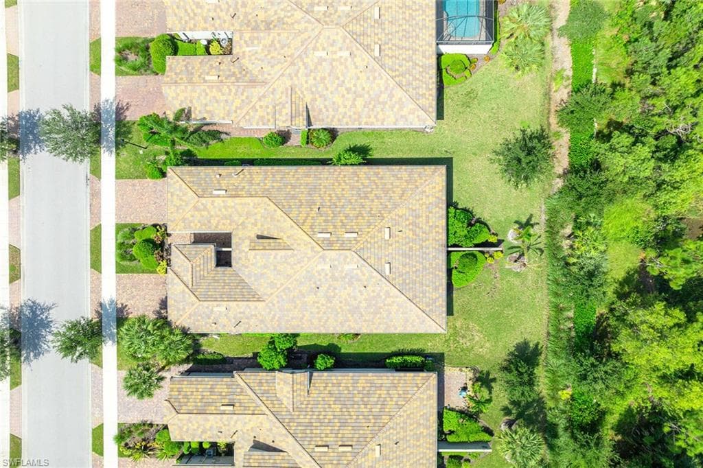 7638 Jacaranda LN, NAPLES FL 34114-29