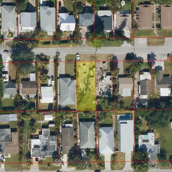 1278 Highlands DR, NAPLES FL 34103-1