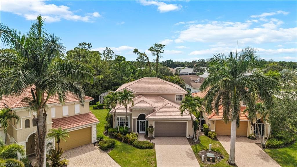 5801 Lago Villaggio WAY, NAPLES FL 34104-18