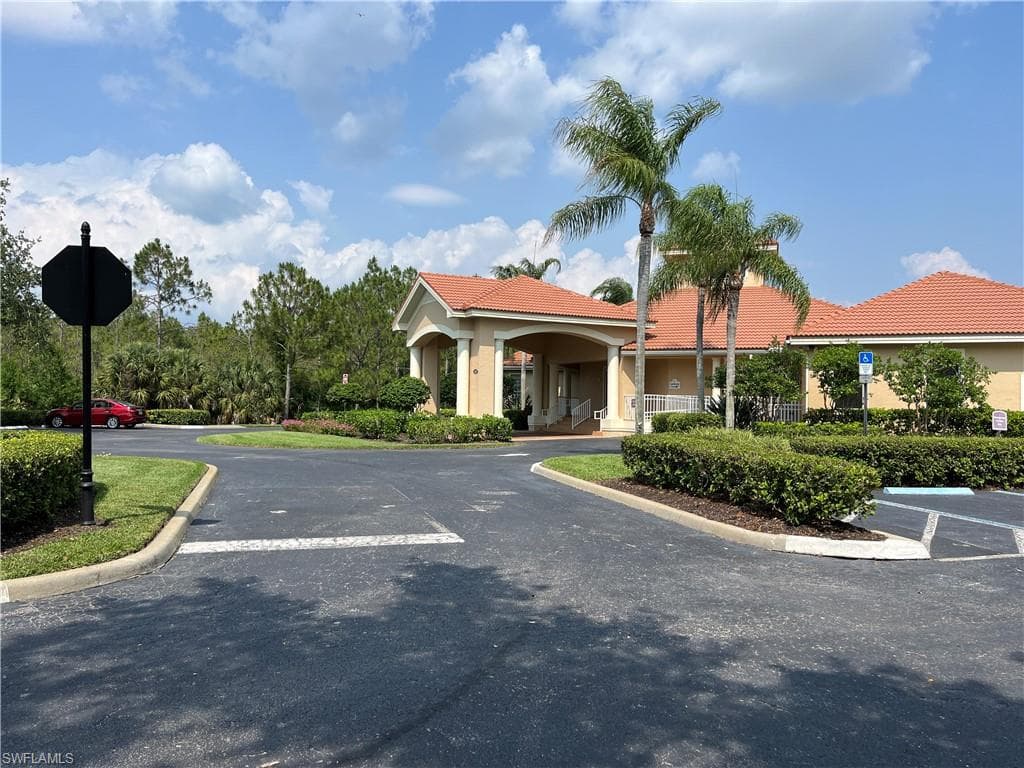 366 Burnt Pine DR, NAPLES FL 34119-31