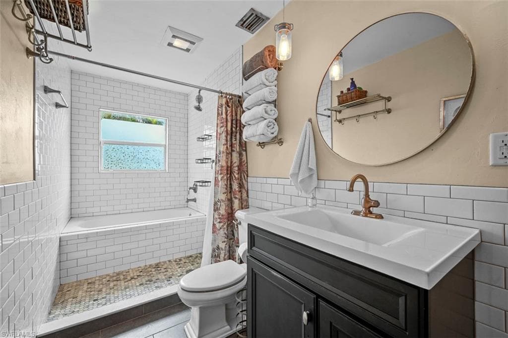 4302 Parrot AVE, NAPLES FL 34104-26