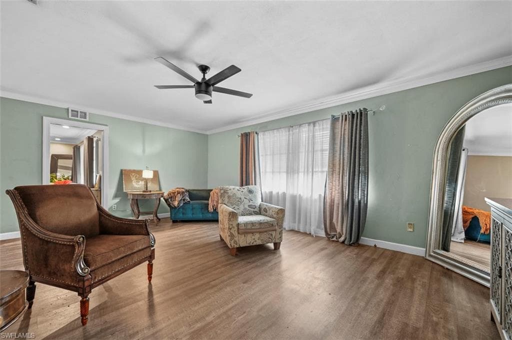 4302 Parrot AVE, NAPLES FL 34104-8