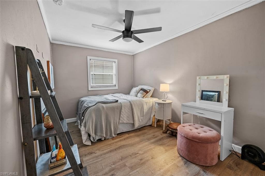 4302 Parrot AVE, NAPLES FL 34104-24