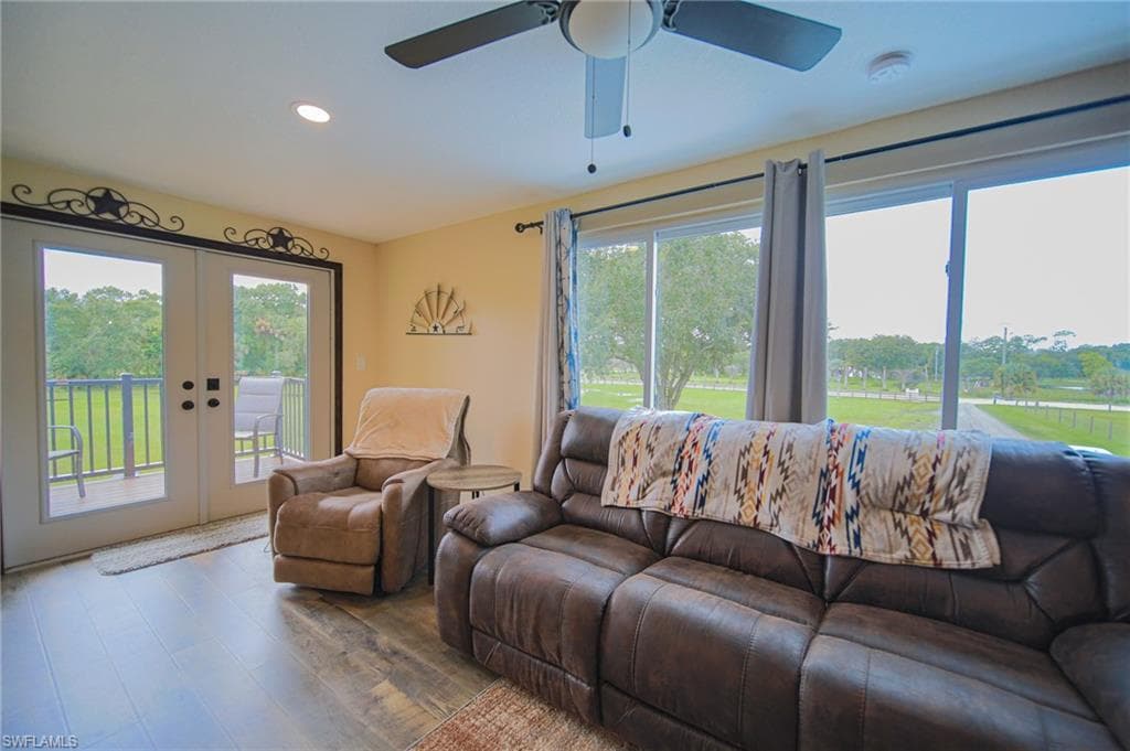 5961 Pangola RD, FORT MYERS FL 33905-8