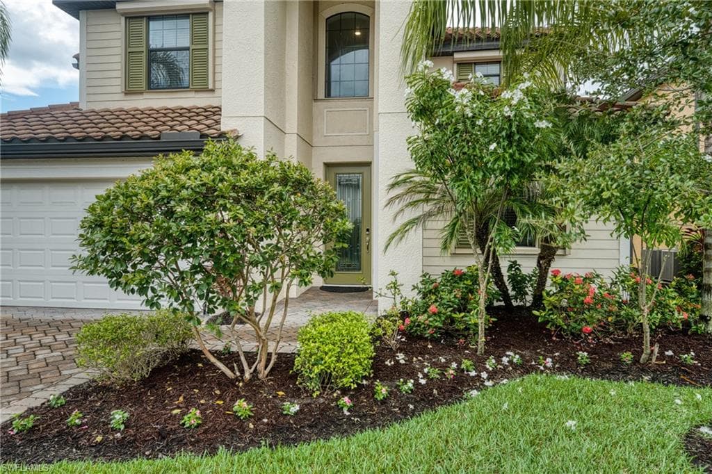 4228 Raffia Palm CIR, NAPLES FL 34119-49