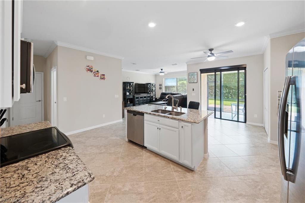4228 Raffia Palm CIR, NAPLES FL 34119-7