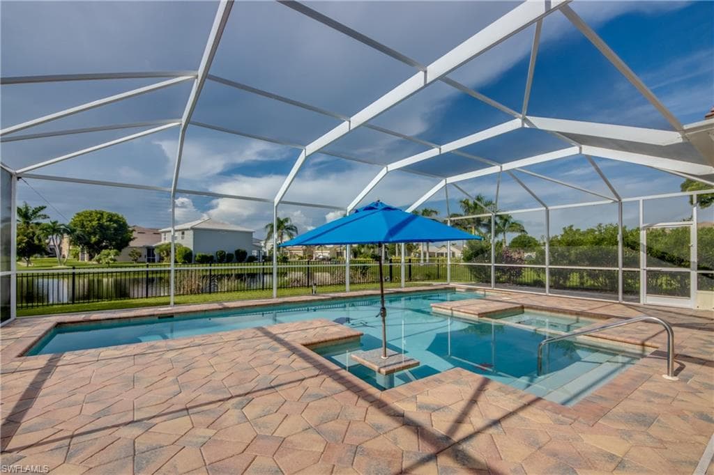 2060 Cape Heather CIR, CAPE CORAL FL 33991-29
