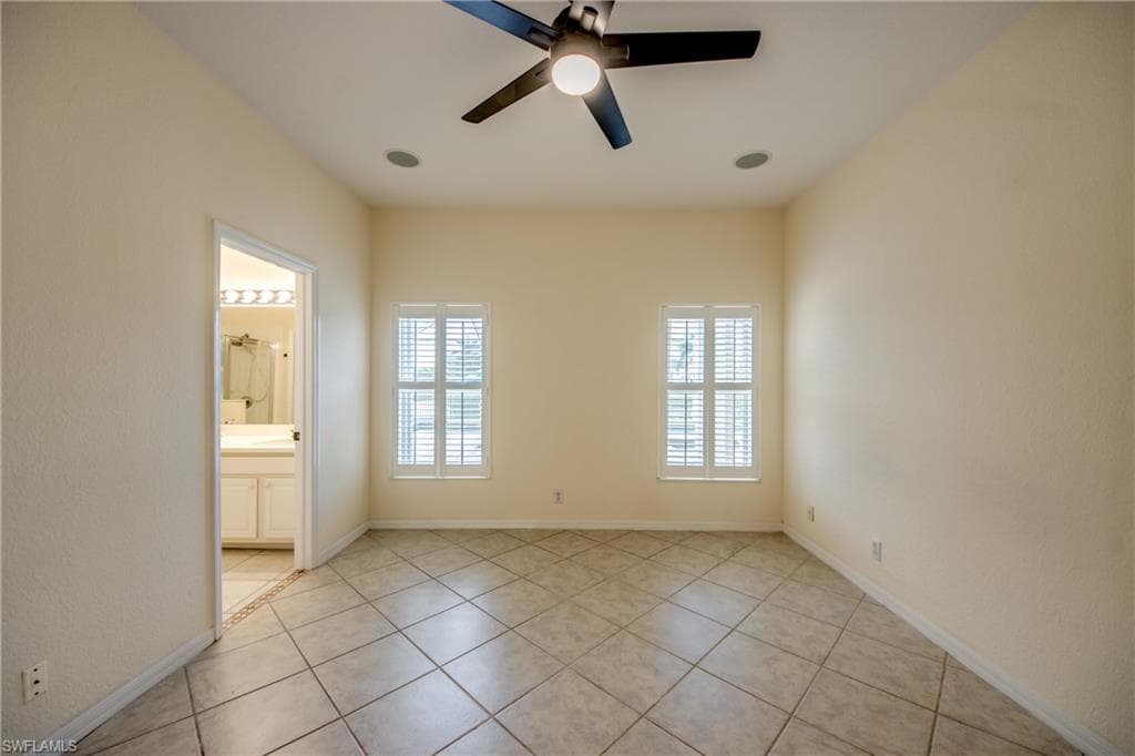 2060 Cape Heather CIR, CAPE CORAL FL 33991-18