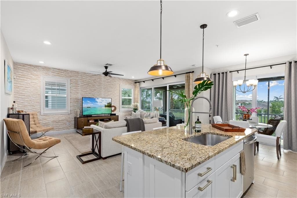 2311 Sawyers Hill RD # 805, NAPLES FL 34120-8