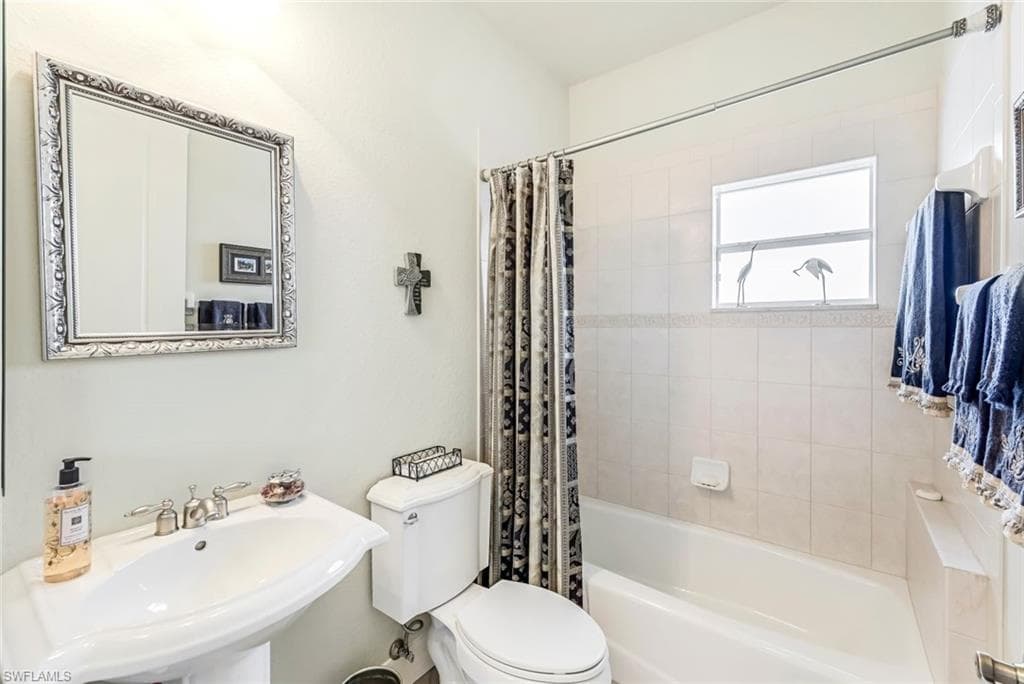 1911 SE 35th ST, CAPE CORAL FL 33904-21