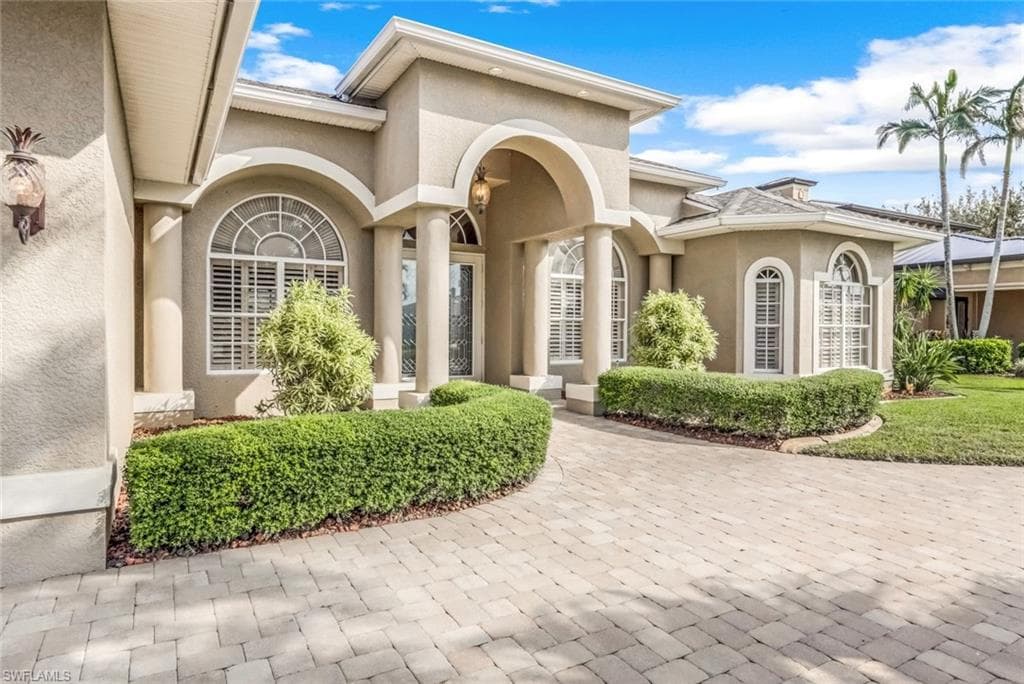 1911 SE 35th ST, CAPE CORAL FL 33904-3