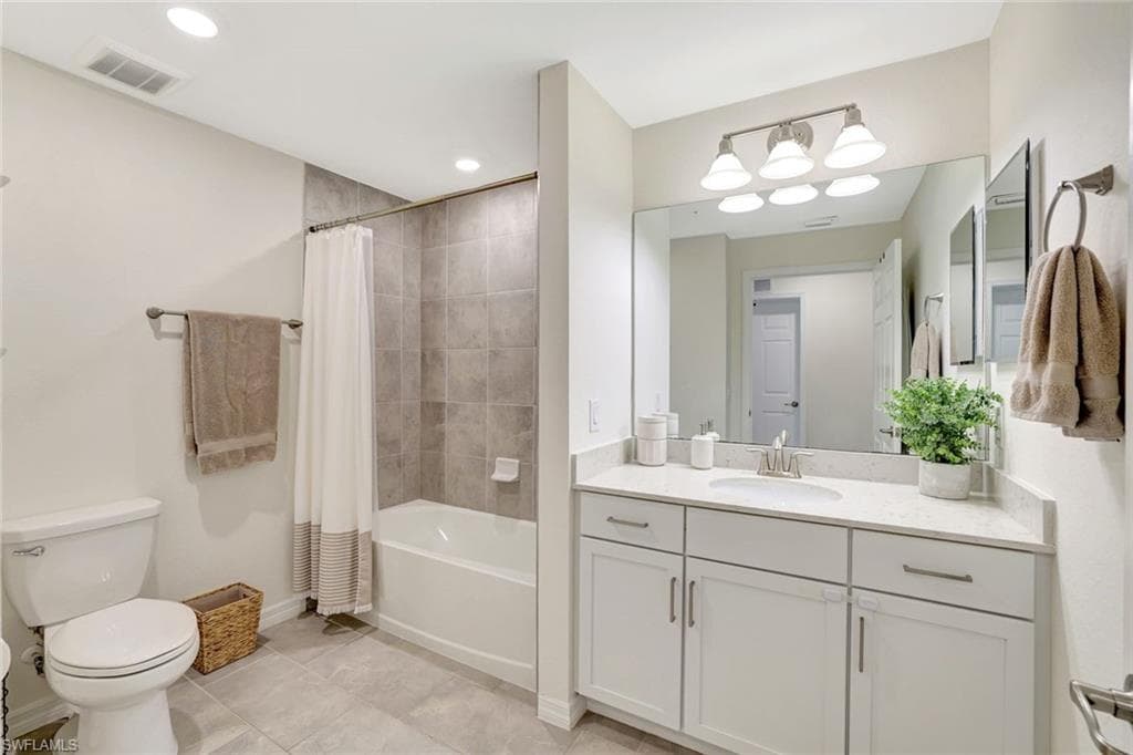 2368 Anguilla DR # 102, NAPLES FL 34120-20