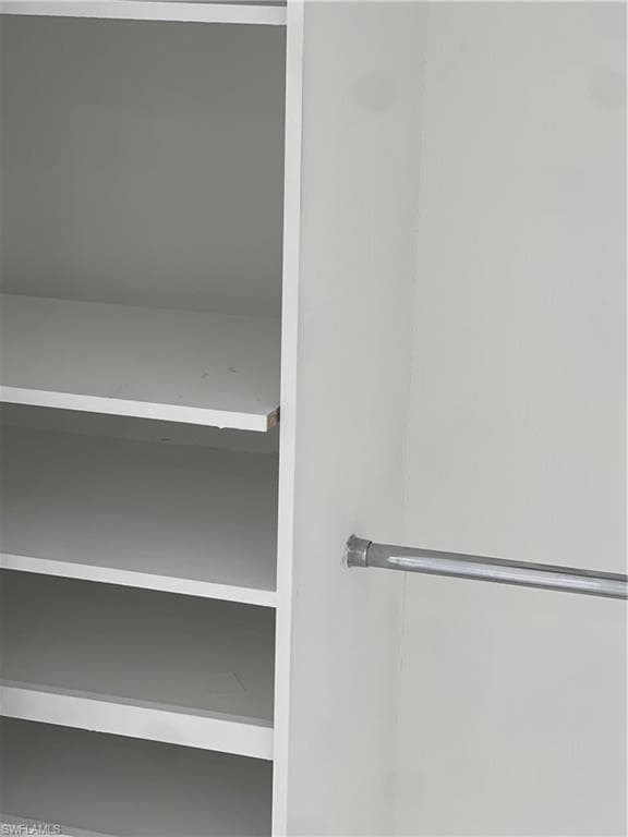 3527 NE 168 ST # 204, NORTH MIAMI BEACH FL 33160-15